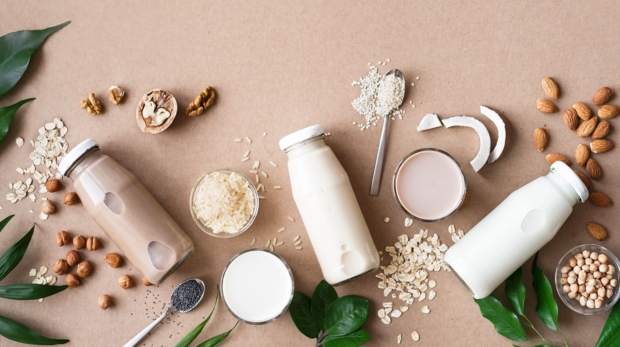 best-and-worst-milk-for-heart-health-alt-1440x810